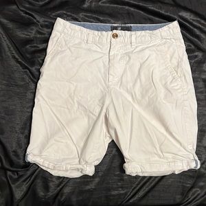 Medium sized Shorts white